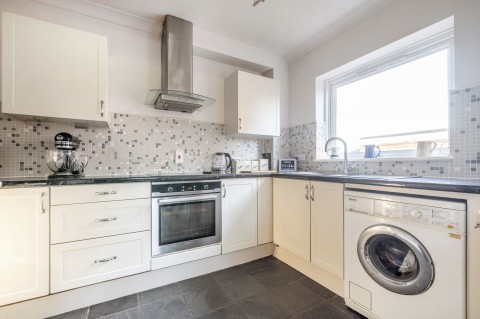 Click the photo for more details of Station Road, Billingshurst, RH14