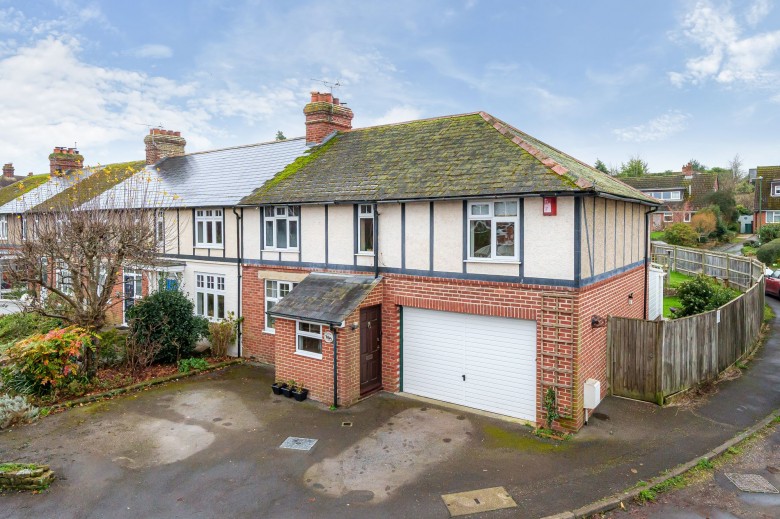 Click the photo for more details of Park Crescent, Midhurst, GU29