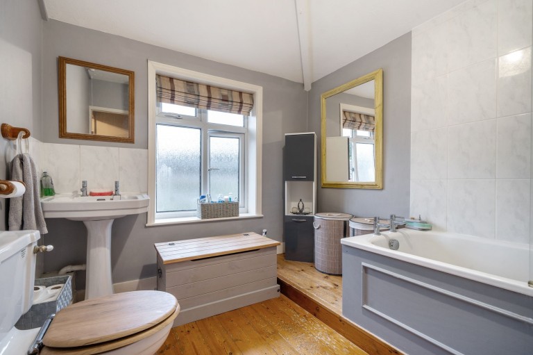 Images for Park Crescent, Midhurst, GU29
