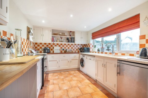 Click the photo for more details of Park Crescent, Midhurst, GU29