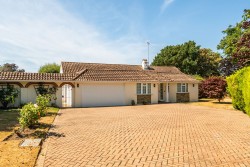 Images for Roundle Avenue, Felpham, PO22