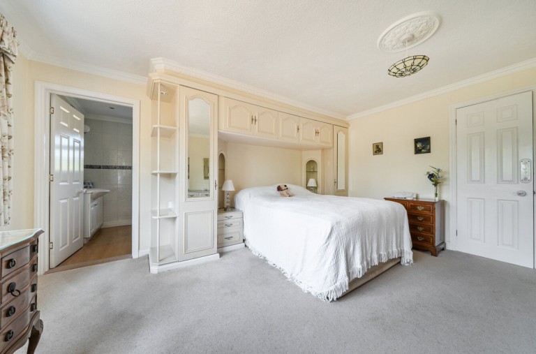 Images for Roundle Avenue, Felpham, PO22