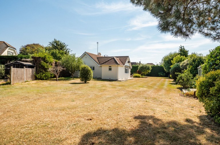 Images for Roundle Avenue, Felpham, PO22