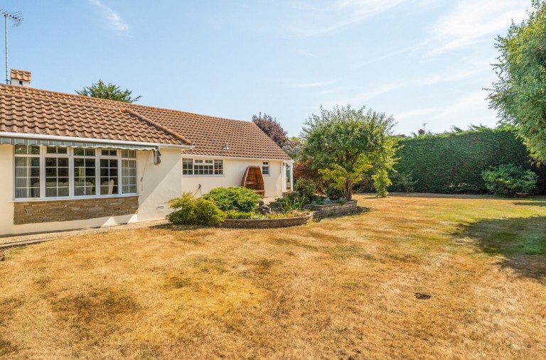 Images for Roundle Avenue, Felpham, PO22