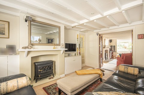 Click the photo for more details of East Street, Selsey, PO20