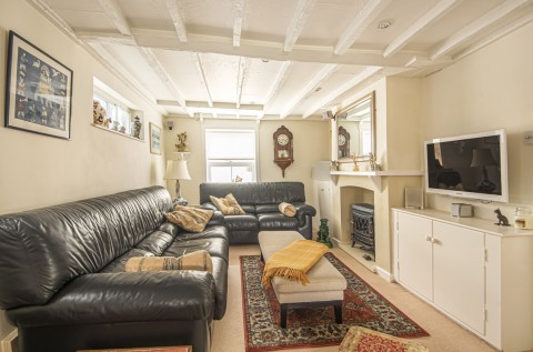 Click the photo for more details of East Street, Selsey, PO20
