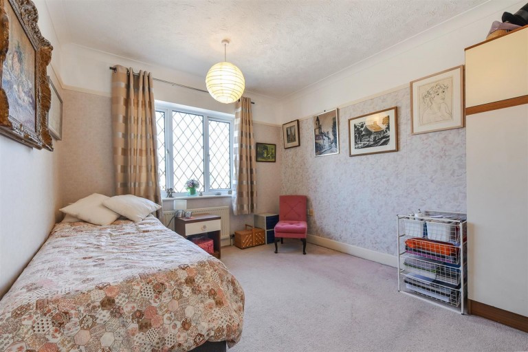 Images for Walnut Avenue, Chichester, PO19