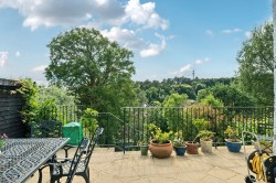 Images for Farnham Lane, Haslemere, GU27