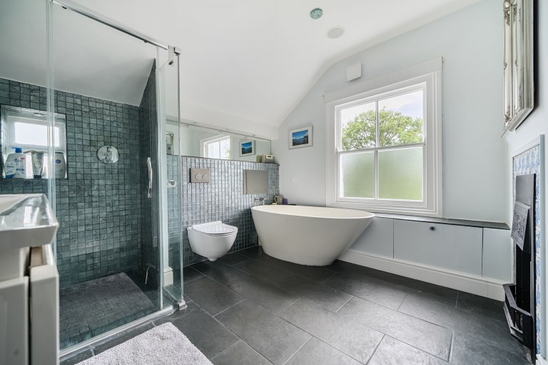 Images for Farnham Lane, Haslemere, GU27