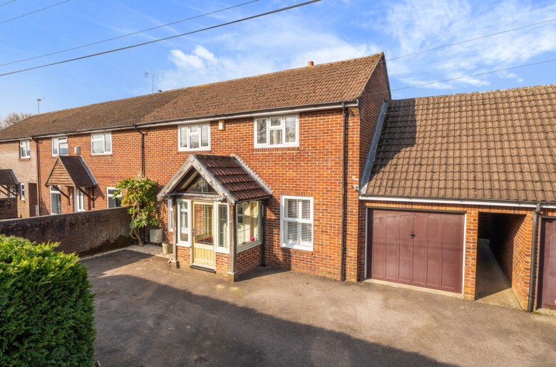 Click the photo for more details of Borough Road, Petersfield, GU32