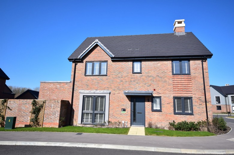 Click the photo for more details of Tawny Owl Way, Hambrook, PO18