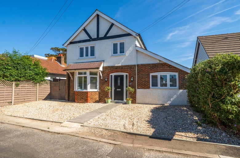 Click the photo for more details of Elm Grove, Selsey, PO20