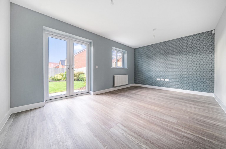 Images for Small Meadow, West Broyle, PO19