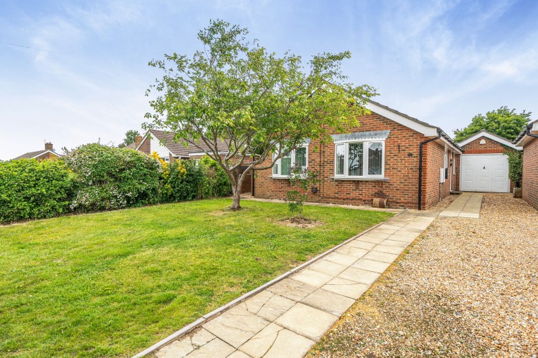 Click the photo for more details of Manor Gardens, Emsworth, PO10