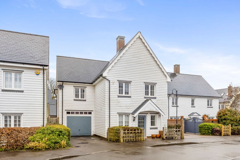 Click the photo for more details of Churchill Way, Broadbridge Heath, RH12