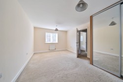 Images for Kilnwood Close, Faygate, RH12