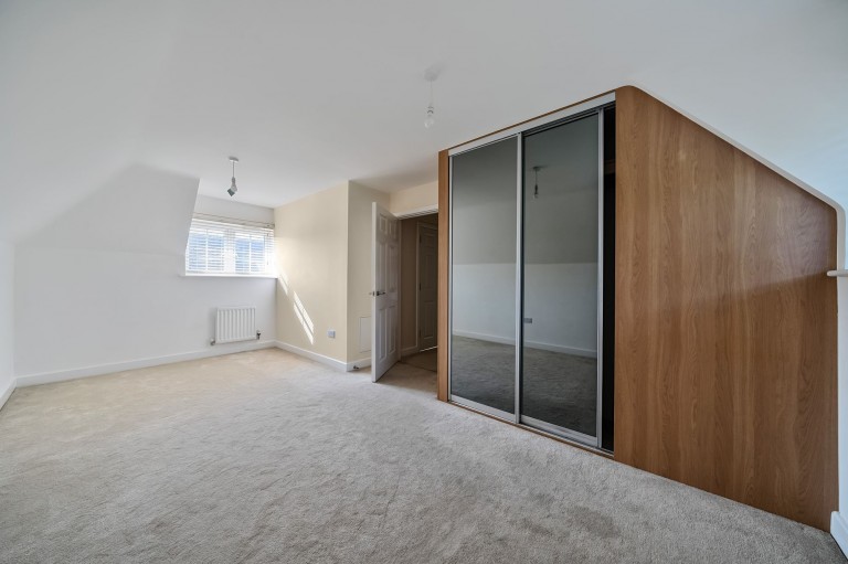Images for Kilnwood Close, Faygate, RH12