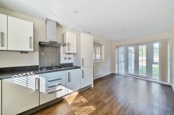 Images for Kilnwood Close, Faygate, RH12