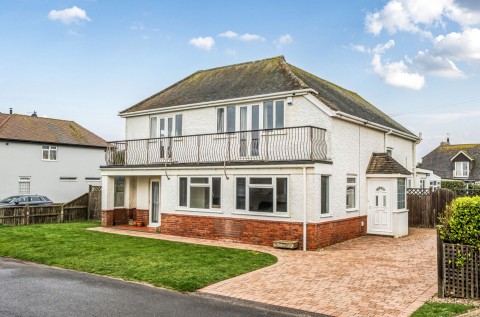 Click the photo for more details of Davenport Road, Felpham, PO22