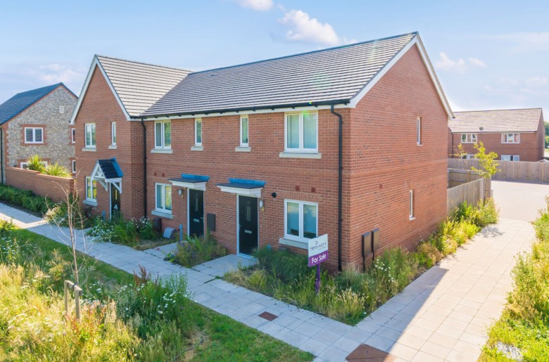 Click the photo for more details of Fabius Close, Bracklesham Bay, PO20