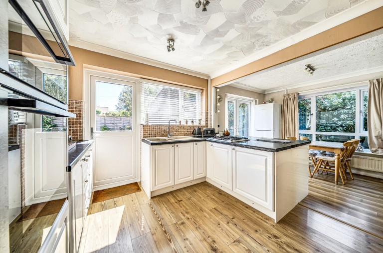 Images for Willowhale Avenue, Aldwick, PO21