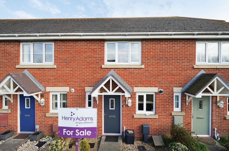 Click the photo for more details of Middleton Close, Bracklesham Bay, PO20