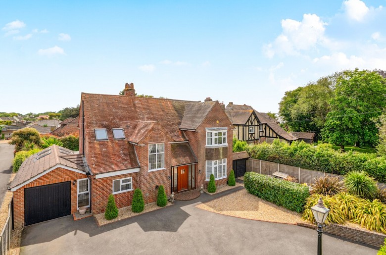 Click the photo for more details of 23 Gossamer Lane, Aldwick, PO21