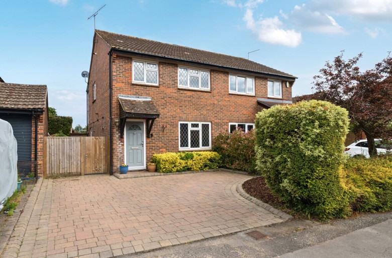 Click the photo for more details of Barnetts Field, Westergate, PO20