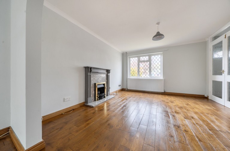 Images for Barnetts Field, Westergate, PO20