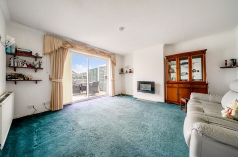 Click the photo for more details of Western Road, Selsey, PO20