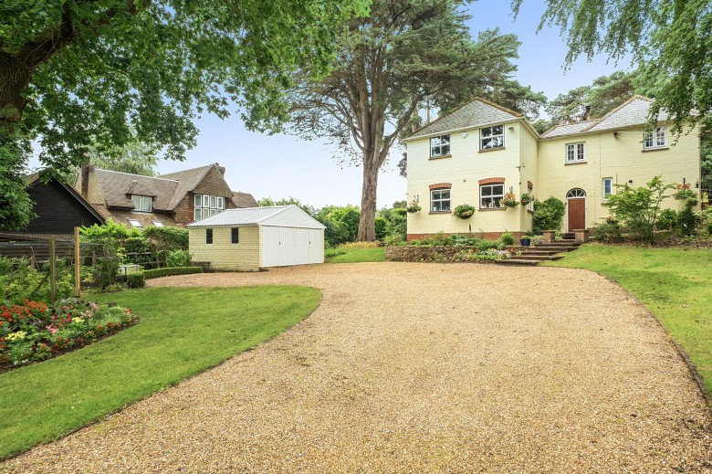 Click the photo for more details of Amberley Road, Storrington, RH20