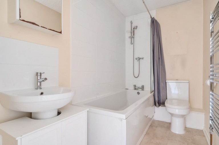 Images for Churchwood Drive, Tangmere, PO20