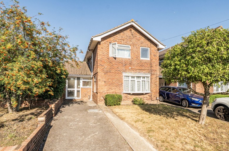 Click the photo for more details of Blenheim Gardens, Chichester, PO19