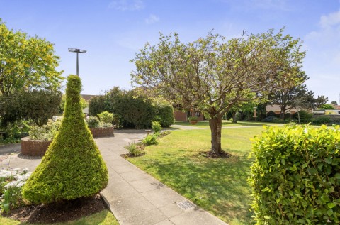 Click the photo for more details of Priestley Way, Middleton-On-Sea, PO22