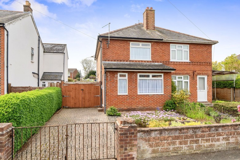 Click the photo for more details of Bridge Road, Emsworth, PO10