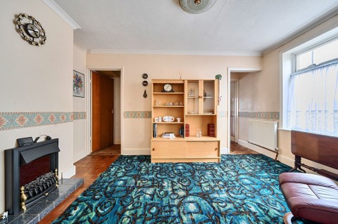 Click the photo for more details of Bridge Road, Emsworth, PO10