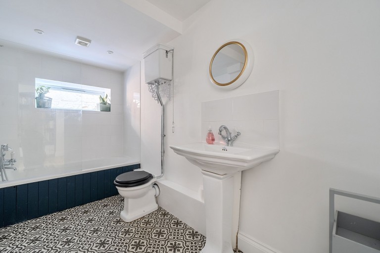 Images for Lower Street, Haslemere, GU27
