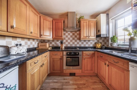 Click the photo for more details of Ashurst Close, Bognor Regis, PO21