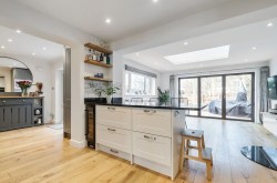 Images for Thorn Close, Petersfield, GU31