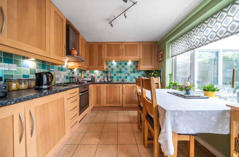 Click the photo for more details of Newton Road, Lindfield, RH16