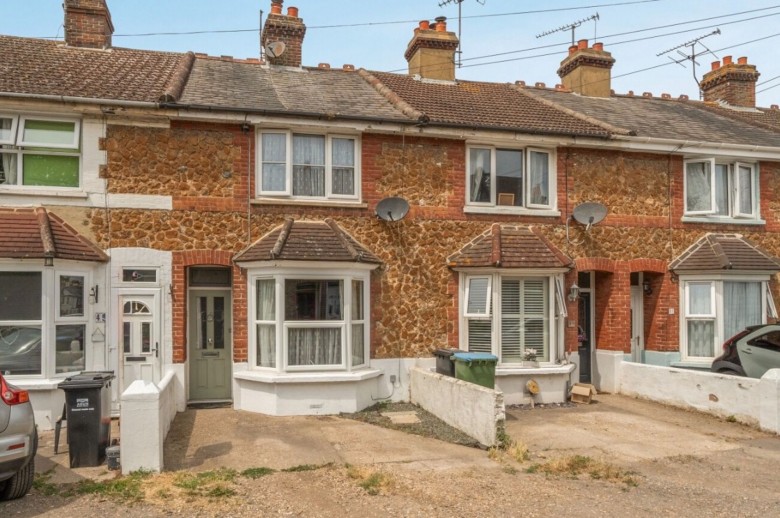 Click the photo for more details of Highfield Road, Bognor Regis, PO22