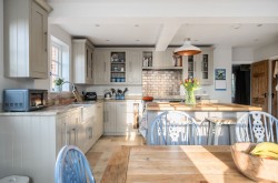Images for Fernden Lane, Haslemere, GU27