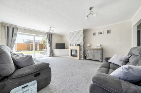 Click the photo for more details of Landseer Drive, Selsey, PO20