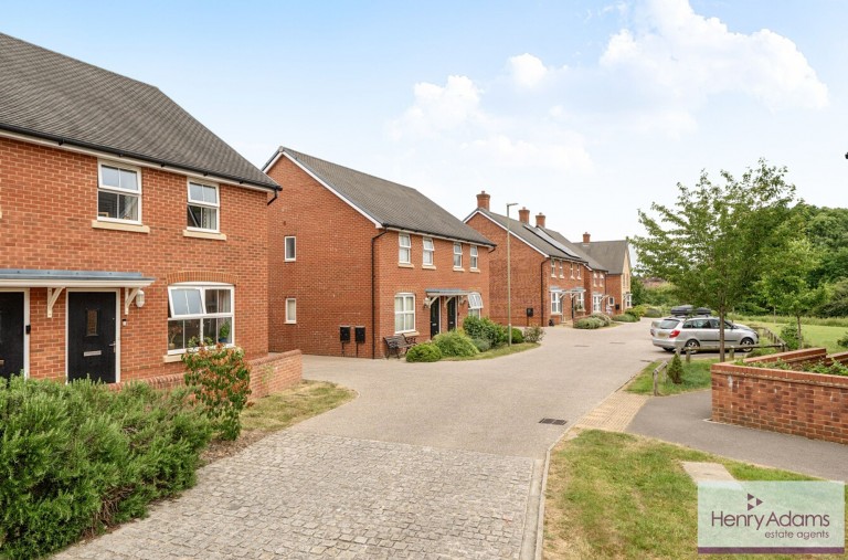Images for Weald Way, Petersfield, GU31