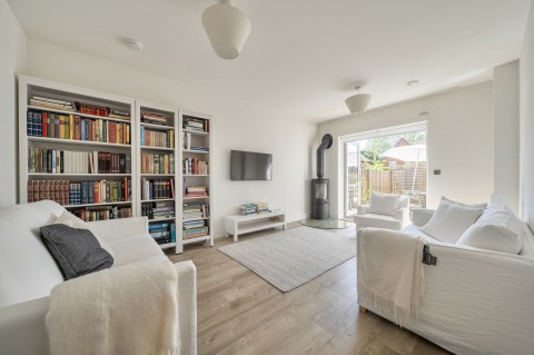 Click the photo for more details of 24 Newland Gardens, Amberley, BN18