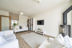 Images for 24 Newland Gardens, Amberley, BN18