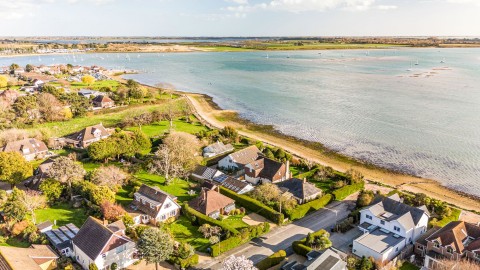 Click the photo for more details of Kings Road, Emsworth, PO10