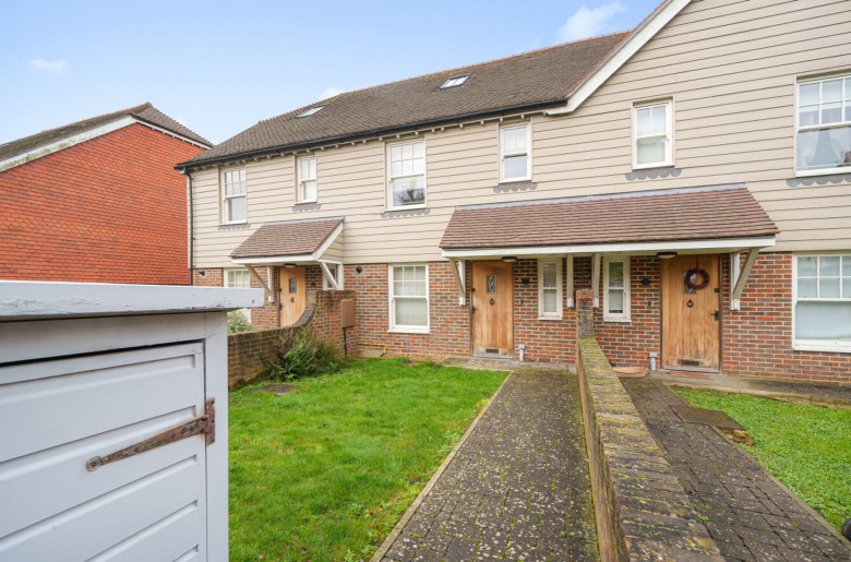 Click the photo for more details of Brighton Road, Handcross, RH17