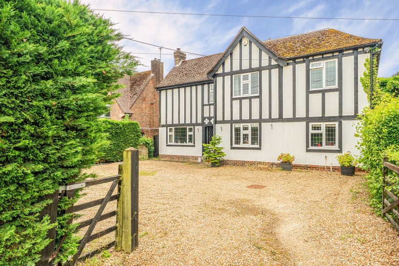 Click the photo for more details of Pulborough Road, Storrington, RH20