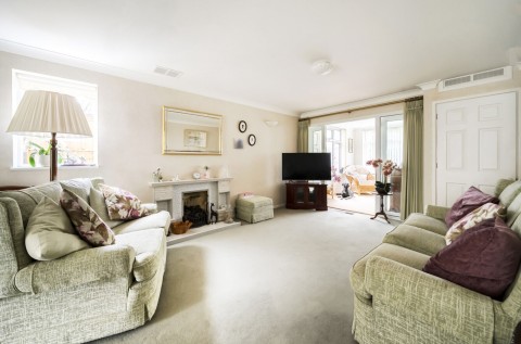 Click the photo for more details of Lower Road, Havant, PO9